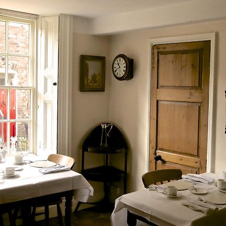 The Library House B&B Ironbridge Bagian luar foto