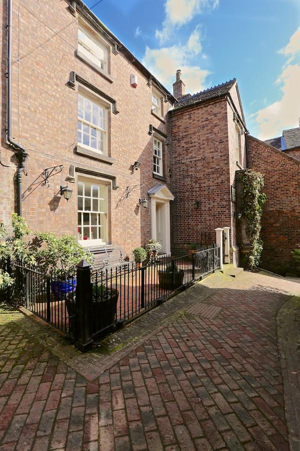 The Library House B&B Ironbridge Bagian luar foto