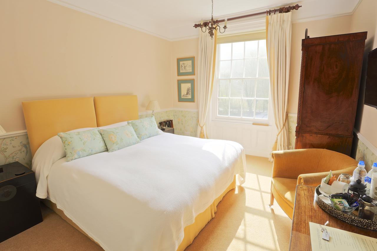 The Library House B&B Ironbridge Bagian luar foto