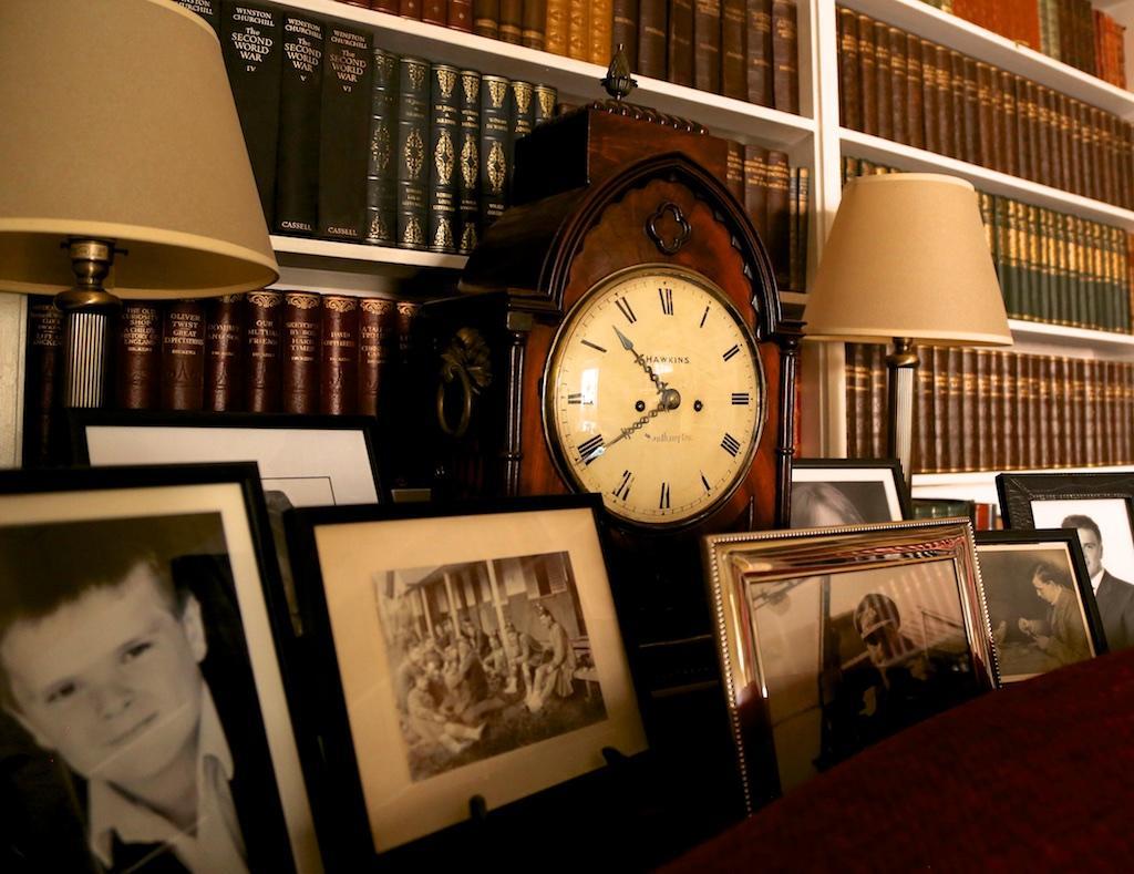 The Library House B&B Ironbridge Bagian luar foto